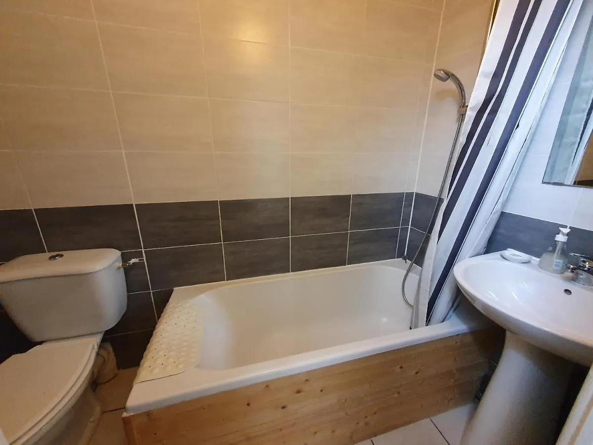 Holiday home Gite Poire - Les Gites De La Lohuas Les Champs-Geraux